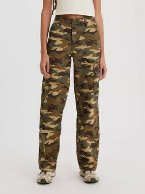 Levi's® Mid-Rise '94 Baggy Cargo Wide Leg Jeans - Grape Leaf Emily Camo 25 x 30